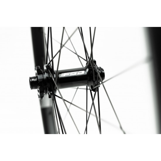FSA MTB / E-MTB NS i30 Alloy Front Wheel (29", 15 x 110) FSA MTB / E-MTB NS i30 Alloy Front Wheel (29", 15 x 110)