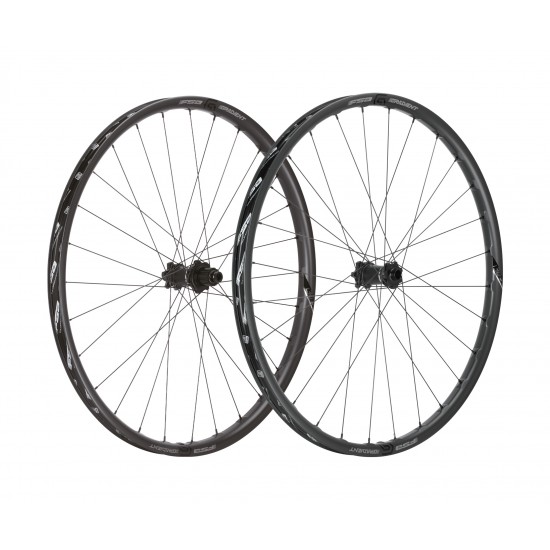 FSA Gradient i30 Disc Carbon MTB Wheelset (29", SH12, 6B, 148) FSA Gradient i30 Disc Carbon MTB Wheelset (29", SH12, 6B, 148)