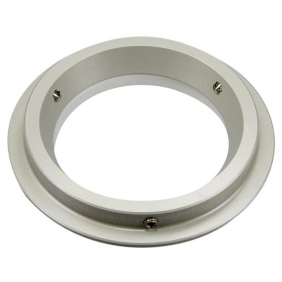 Rohloff Speedhub DH DiscFits behind sprocketto protect spokes.