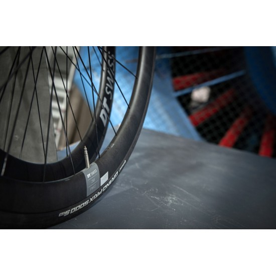 DT Swiss ARC 1400 DICUT disc brake wheel, carbon clincher 38 x 20 mm rim, rear DT Swiss ARC 1400 DICUT disc brake wheel, carbon clincher 38 x 20 mm rim, rear