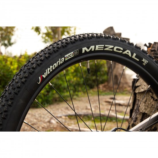 Vittoria Mezcal III TLR 29X2.1 XC Full Black Tyre