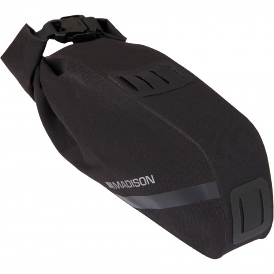 Madison Roam Waterproof Small 0.5L Saddle Bag - black Madison Roam Waterproof Small 0.5L Saddle Bag - black
