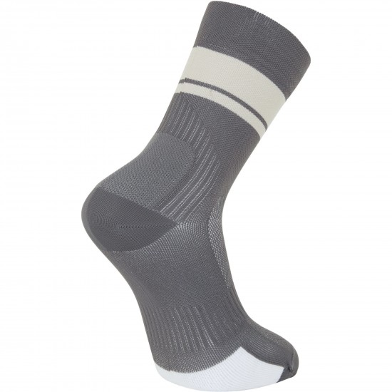 Madison Flux Performance Sock, true red - EU 36 - 41 (UK 3.5-7) Madison Flux Performance Sock, true red - EU 36 - 41 (UK 3.5-7)
