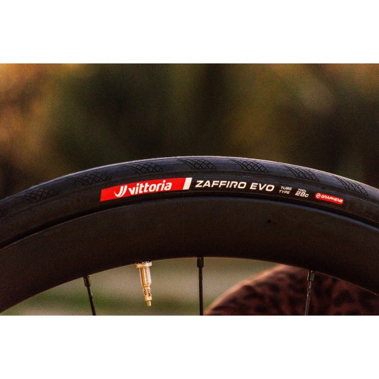 Vittoria Zaffiro EVO V 700x23c Fold Full Black G2.0 Clincher Tyre