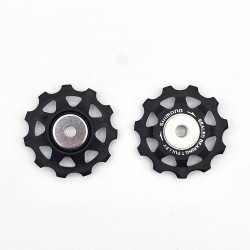 Shimano Saint RD-M820 tension and guide pulley set Shimano Saint RD-M820 tension and guide pulley set