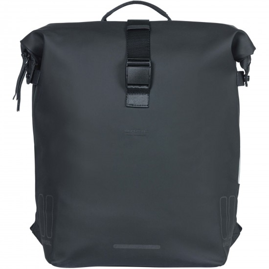 Basil SoHo bicycle backpack Nordlicht, 17L, night black