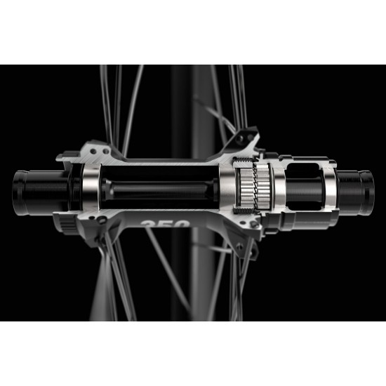 DT Swiss 350 Straight Pull front disc Centre-Lock 100 x 12 mm, 24 hole, black