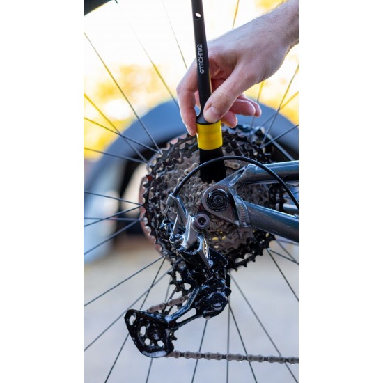 Gtechniq Bike Detailing Brush
