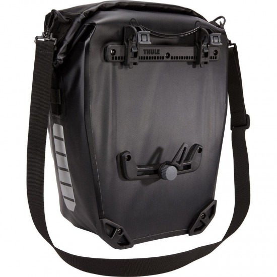Thule Shield commuter pannier, 22 litre - black