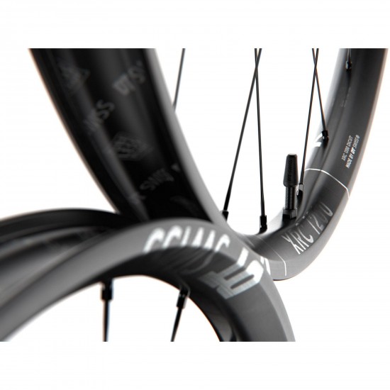 DT Swiss XRC 1200 wheel, 30 mm Carbon rim, BOOST axle, 29 inch front