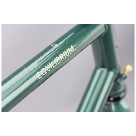 Genesis Equilibrium 725 Frameset
