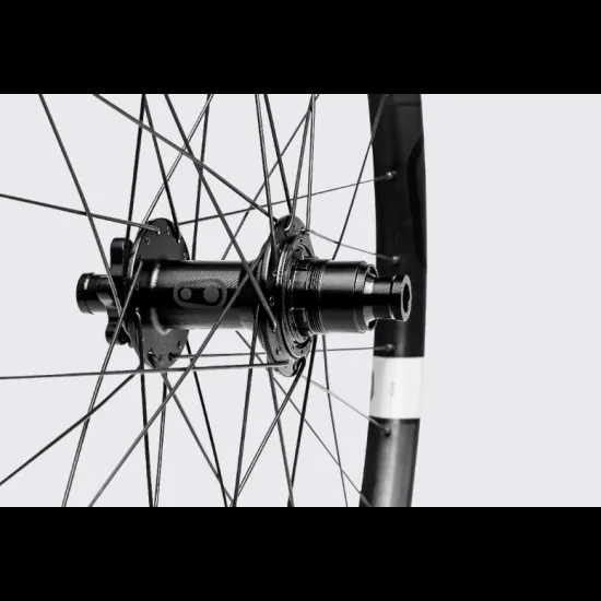 Crankbrothers Synthesis Alloy Enduro 29 Boost i9 Rear Shimano Micro Spline