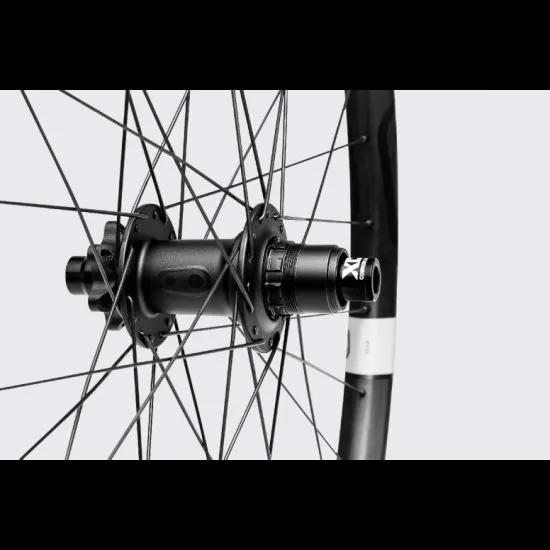 Crankbrothers Synthesis Alloy Enduro 29 Boost Rear SRAM XD