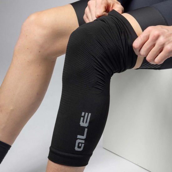 Ale Clothing Seamless Kneewarmer Black Ale Clothing Seamless Kneewarmer Black