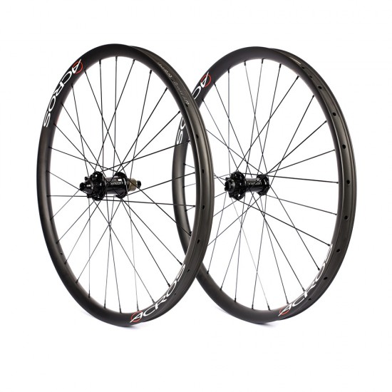Acros W/set 29 Enduro Race Carbon Boost 29mm