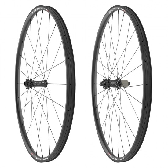 Acros W/set 27.5 EDR Race Carbon 29mm 15 x 100mm 12 x 142mm