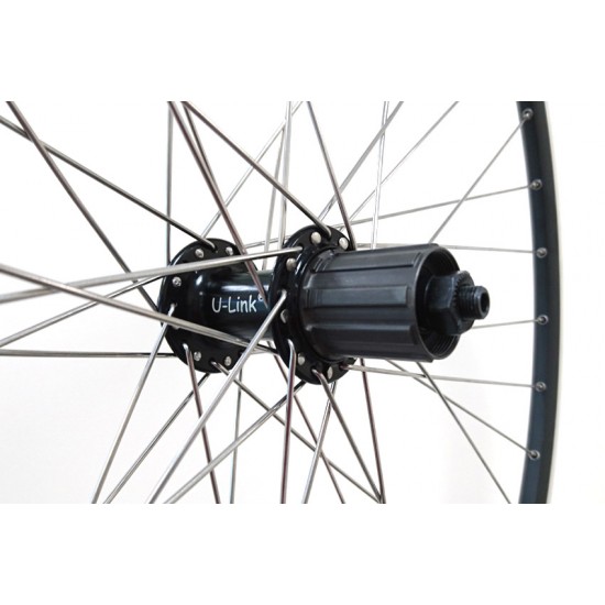 CD Wheel 700c Wheel Set - Sealed 10/11sp Cass Hubs - Black (Pr)