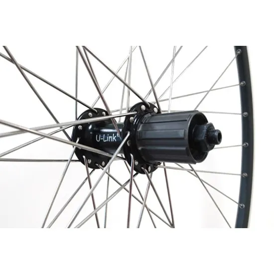 CD Wheel 700c Wheel Set - Sealed 10/11sp Cass Hubs - Black (Pr)