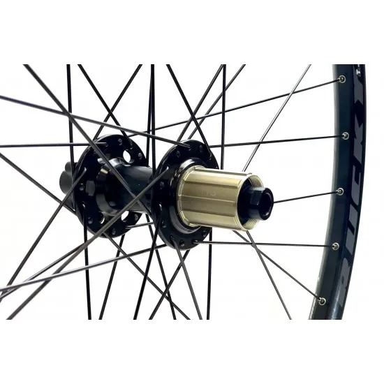 CD Wheel 27.5 Rear Wheel - Sealed Bolt-Thru Hub / 35mm Disc Rim - Black