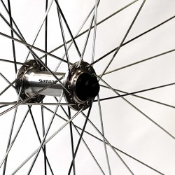 CD Wheel 700c Front Wheel - Q/R - Shimano - Silver Narrow
