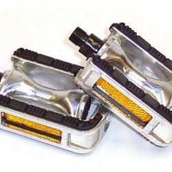D2O BULK ATB Alloy Non-Slip Pedals – Silver 9/16 inch Pair D2O BULK ATB Alloy Non-Slip Pedals – Silver 9/16 inch Pair