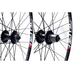 CD Wheel 26″ Wheel Set – Sealed 32H Cass Hubs / MACH1 Rims Pair