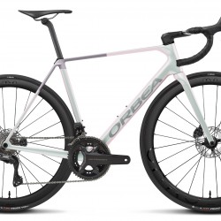 Orbea ORCA M20i TEAM (51) Iris White (Gloss) - Lilac (Matt) Orbea ORCA M20i TEAM (51) Iris White (Gloss) - Lilac (Matt)
